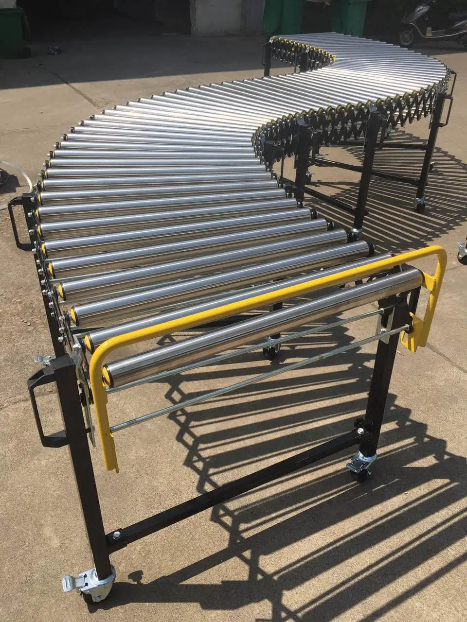 Gravity Roller Conveyor in Conveyor System